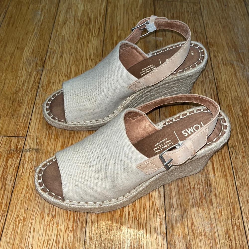 Toms Monica Slingback Wedge Sandal - Wedges Espadrilles Cream/Tan sz 7